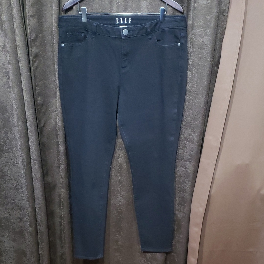 Elle Women's Dark Black Straight Leg Jeans 16 Polyester & Cotton Cambodia